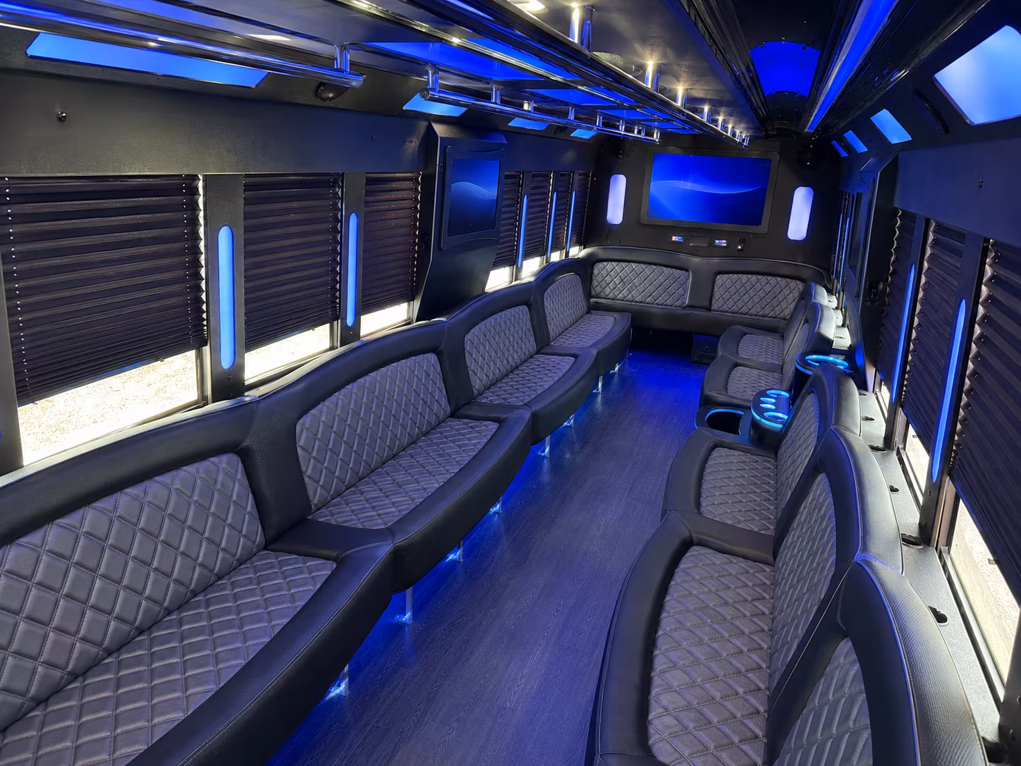 Fresno Birthday, Sweet 16, & Quinceañera Transportation onboard seating