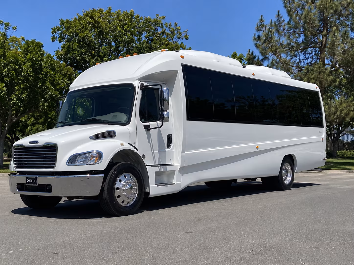 Fresno Winery Tour & Pub Crawl Transportation party bus exterior