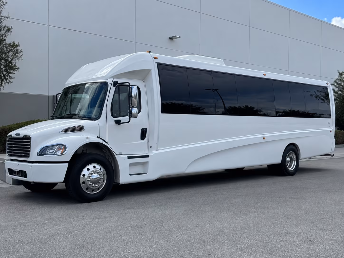 Fresno Winery Tour & Pub Crawl Transportation onboard seating