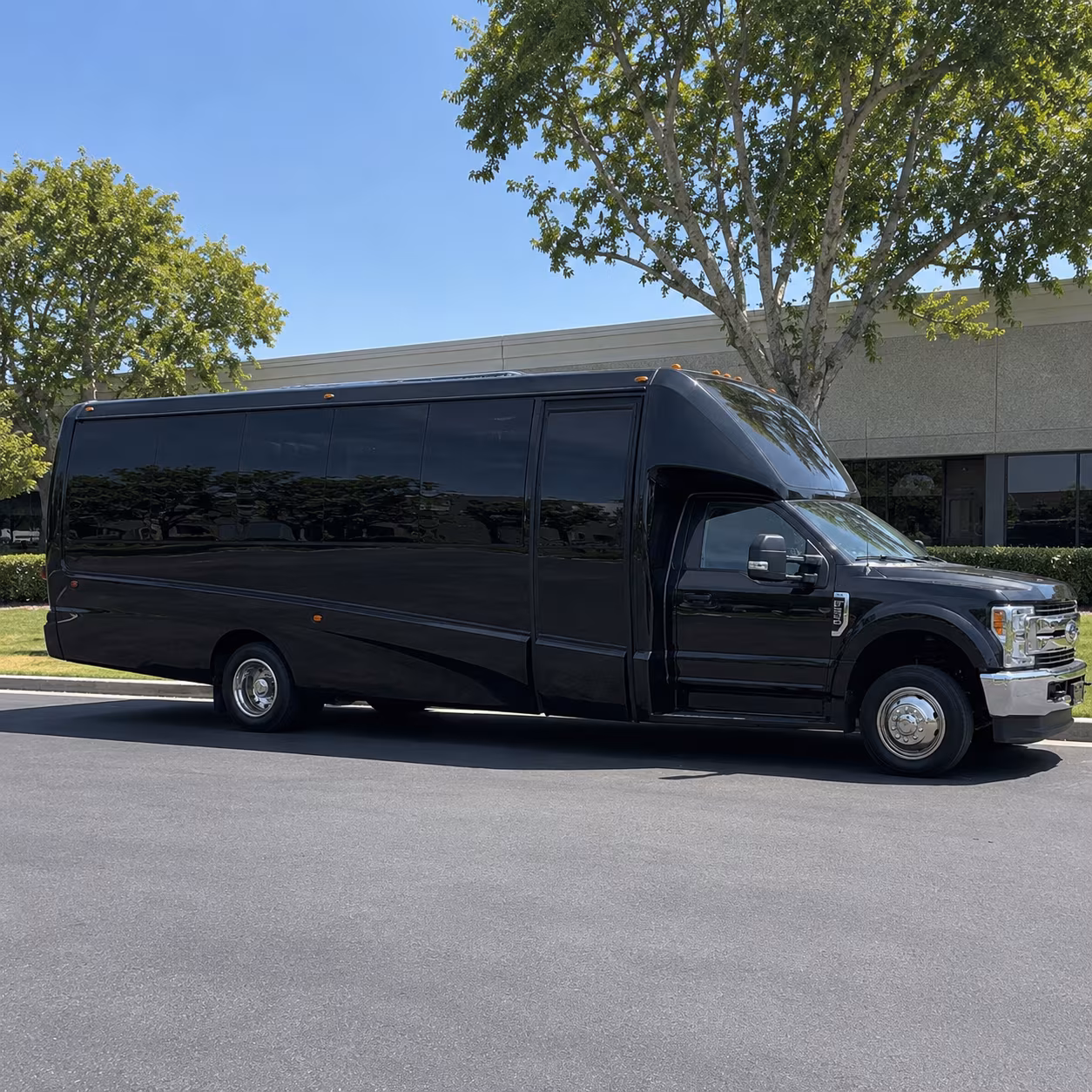 Madera Birthday, Sweet 16, & Quinceañera Party Bus Rentals