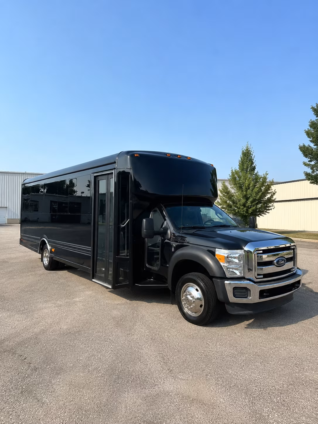 Madera Homecoming & Prom Party Bus Rentals