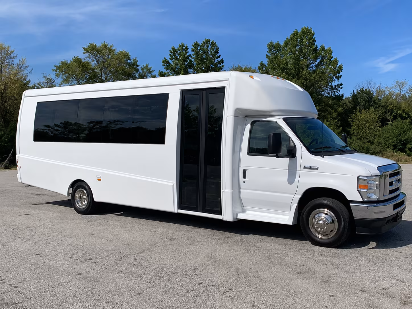 Visalia Winery Tour & Pub Crawl Transportation